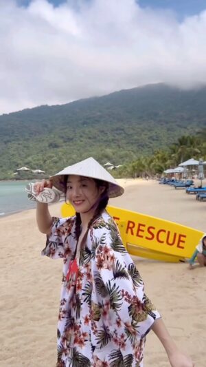 Heo Min Instagram - 다낭 호캉스!!!!!! 🏝️
이 모든게 호텔 안에서만 보낸 이틀이랍니다👍🏻
아단이가 여기서 살고 싶다고 했던 다낭 #인터콘티넨탈호텔 
모든게 다~~~~ 있어요~~~~

날씨 흐린 한국와서 보니 따뜻한 나라 또 가고푼데
내일 촬영차 민경언니랑 필리핀 클락에 갑니다😋
필리핀 영상도 많이 찍어오께요!