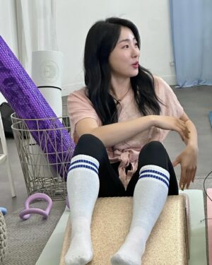 Heo Min Instagram - 이날 필라테스 선생님 같다고…ㅎㅎ
지난 티몬 라이브🧡
항상 이뿌게 해주는 성익쌤 정민쌤 감사행🫶🏻
@cocomika_ik @cocomika_jm 

티몬의 연유왕자 성휘님과 티몬 동행축제 특집 라이브🎵
낼은 차병원 임산부영양제 라이브 12시에 만나요 🙌🏻