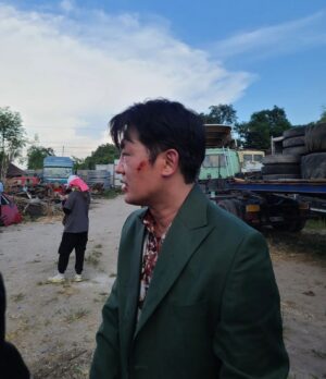 Heo Sung-tae Instagram - 서태석 D-2 #Casino #Disneyplus #카지노 #Bigbet #1221