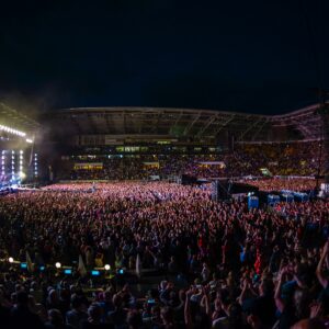 Herbert Grönemeyer Instagram - Danke, Dresden. Das war ein berauschender Auftakt!

📸 @carstenklickphotography 

#Dresden
#40Bochum
#40BochumTour