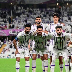 Hernán Crespo Instagram - Clasificados para los cuartos de Final de la Asian Champions League! Estoy muy orgulloso de todos los jugadores de @alainfcae 

Qualified for the quarter-finals of the Asian Champions League! I’m very proud of all @alainfcae players.