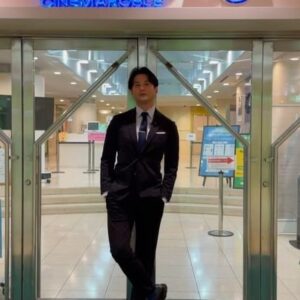 Hideo Ishiguro Instagram - グローバルワーク
@globalwork_men_official  さんが密着して下さった動画　公開されました👍
地元　小山の素敵な場所、
思い出の場所巡ってます。
是非、見て下さい。
@tochigioyama 
https://youtu.be/czFwV8ohJfE