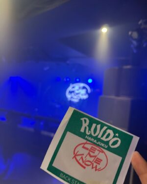Hideo Ishiguro Instagram - 🎤
Thanks @lmkmatty 
出会って、すぐTikTokでバズる。TikTokてすごい。
Live最高だたよ