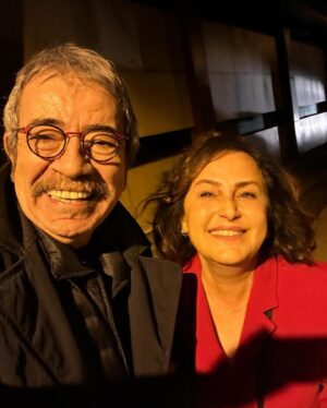 Hilal Saral Instagram - Sanki hiç zaman geçmemiş dün gibi #aşk-ı memnu  Beren’imizin doğum gününde🩷🩷🩷 iyi ki doğdun beren mutlu yıllar 💞💞 yanımızda olmayan tüm ekip arkadaşlarımıza sevgi ve selamlar 💞  @berenn_saat  @selcukyontem  @hazalkaya