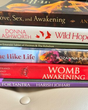 Hilary Rose Instagram - Some light reading and random moments from the last few weeks ✨🤍🌸🧘🏻‍♀️☘️🔮🫖💗