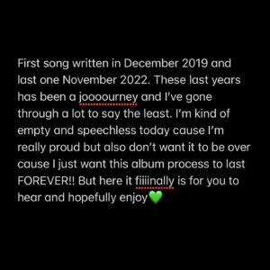 Hilde Skaar Instagram - «Mad Woman» THE ALBUM is out. Wtf. I’m feeling very grateful and seeensitive today so I wrote some thank you letters to the people who’s been a part of this. Thank you 🥹💚