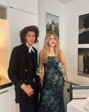 Hilde Skaar Instagram - Gigs✨summer party✨fwends✨Bruce Lee✨

📸  @gatelykta