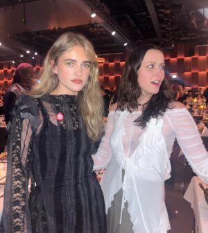 Hilde Skaar Instagram - FWENDS AND OUTFITS at @spellemannprisen 🥹💚

Dress by @kristinebostrom ✨
Styled by @alvabrosten ✨
Makeup inspooo @katarina.artistry ✨