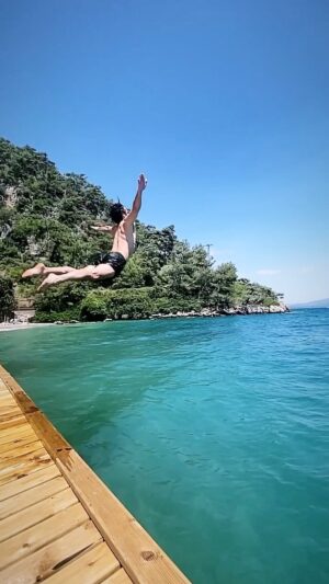 Hilmi Cem İntepe Instagram - I can fly..🚀