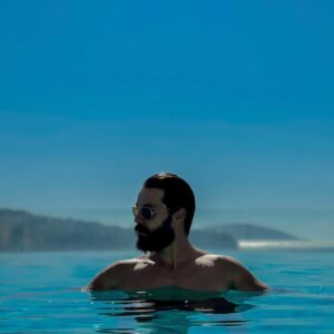 Hilmi Cem İntepe Instagram - 😇🤍

@sireneluxuryhotelbodrum 

#davet
#keşfet