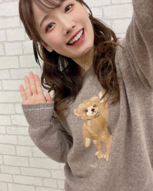 Hina Suguta Instagram - そういえば、今年もくまはじめました🧸
去年の立ってるくまくんだったけど、今年は片手あげてて、また一目惚れしてしまった。
今年の冬も着まくるので、またくまか…とは思わないでください。
ほんとに気に入ってんだなぁ笑と思ってください。
だって今年もこの子がNO.1推しだもの🧸