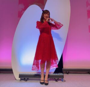 Hina Suguta Instagram - TVアニメ「その着せ替え人形は恋をする」続編決定✨

本当にありがとうございます！

みなさんのたくさんの「好き」がまた海夢ちゃんとごじょーくんに会える鍵になりました。

まだまだ、いつになるかは分かりませんが、それまでに自分自身がもっと成長して、100%…1000%の海夢ちゃんをお届けできるようにがんばります。

これからも着せ恋をよろしくお願いします！

Production of the sequel to the TV anime “ My Dress-Up Darling” has been decided!! ✨

Thank you sooooo much!!! 

Thanks to everyone who loves and supports this anime, we got to see Marin chan and Gojo kun again.

I’m not sure when it will be released but I'd love to show everyone my improved Marin chan. 
I’ll put all my effort !!! to become 100%… 1000% Marin chan!!

I look forward to seeing you all again!

 #着せ恋