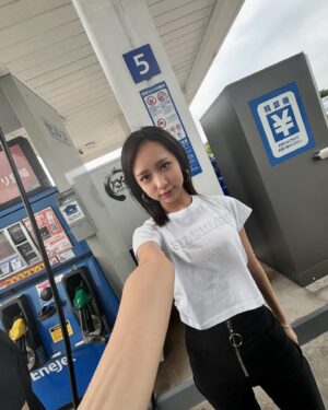 Hinata Sato Instagram - ・
・
Drive and shopping with mom. ‪‪❤︎‬

広角ﾚﾝｽﾞで撮ったら腕伸びた笑 ᐠ( ᑒ )ᐟ

#Drive #shopping 
#佐藤ひなた #ひな #06 #ひなdays