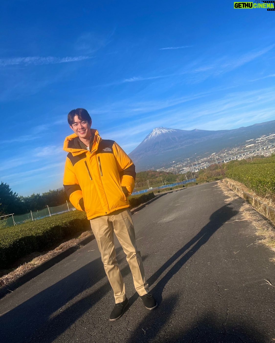 Hio Miyazawa - 32.6K Likes - HAPPY NEW YEAR!!!
2023幓ćććććć®åæę“ććććØććććć¾ććļ¼
ä»å¹“ććććććé”ććć¾ćš