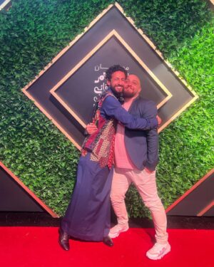 Hisham Fageeh Instagram - Thankful for @anasbatahaf
Thankful for @marwanghazirii for composing an epic original sound track (OST) for @fayspalette 
Thankful for all the family who made the film and premier a night to remember 
Thankful for everyone who danced at my DJing debut at the premier afterparty! I am so blessed and lucky الحمدلله