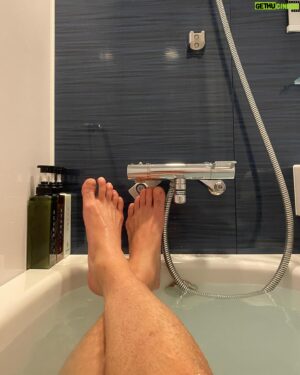 Hitoshi Ozawa Instagram - おはようさん❗️
九州小沢会婦人部の皆んなから
誕プレ❗️
どんだけの入浴剤🤣
皆んなありがとうな
地味にありがたいぞ❗️笑
早速半身浴♨️
今日も頑張っていこう👍