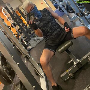 Hitoshi Ozawa Instagram - 今日はジトジト💦
撮影前にジム❗️
昨日のバッティングセンター
休憩無しの100球の打込みで
身体バキバチ…