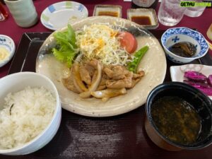 Hitoshi Ozawa Instagram - おはようさん❗️
今日はいい天気☀️
生姜焼き定食でパワー注入❗️