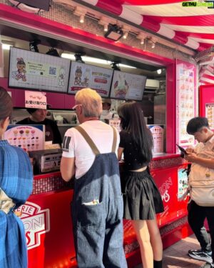 Hitoshi Ozawa Instagram - おはようさん❗️
洋食プレート食って
世紀の一戦に備える準備
ドジャースvsヤンキース
こりやたまらん❗️

YouTube撮影で何十年振りかに
歩いた竹下通り
しゅうとの新シリーズ⁉️
なのか❓笑