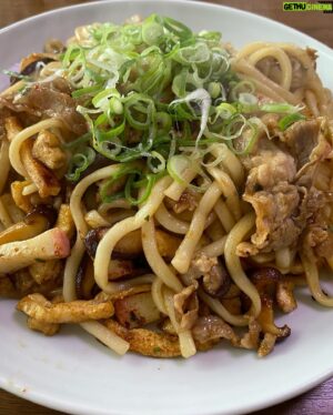 Hitoshi Ozawa Instagram - おはようさん❗️
ジム行って焼きうどん食って
MINX行ってYouTube撮影を
何本かこなしてくる👍
ドジャース戦が観れない…😢
今日も暑いで🥵