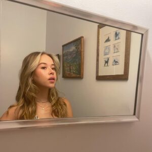 Holly J. Barrett Instagram - gf bagel extra shmear