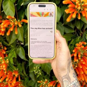 Holly Ringland Instagram - The Joy Rise drops tomorrow! 🩷🧡💛💚

The inaugural issue is jam-packed - my favourite section might be the question from Naomi, a reader, who wrote to me:

“Do you ever find you are so tired you just can’t muster the energy to create? I love to play with paints but lately just can’t seem to get started. I sit and stare but feel like I need to find a spark somewhere to get going again.”

I’ve replied to Naomi’s beautiful question both in writing and audio, which you can listen to right in the newsletter.

This first, full issue will be going out to all subscribers as my welcome gift to everyone who has signed up - THANK YOU SO MUCH. Whether you are a free or paid subscriber, I’m so very grateful that you’ve joined me. 

To subscribe to The Joy Rise and receive issue #1 tomorrow, follow the link in my bio.

Love,
Holly
