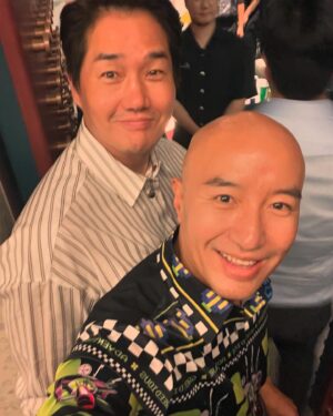 Hong Seok-cheon Instagram - 우리 여진구  새영화 #하이재킹 시사회  정말 많은 분들이 오셨네여  대박기원  나의보석 진구의 악역 연기 기대할게  흥행 가즈아  #여진구 #하정우 #성동일 #하이재킹 #마동석 #고창석 #임시완 #에일리 #김준수 #유지태  #홍석천의보석함  @greedilous  #박윤희 디자이너