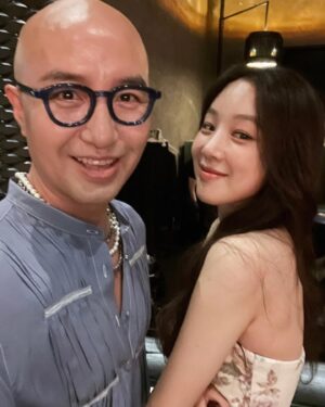 Hong Seok-cheon Instagram - 행복했던 어제의 기억들  한여름밤의 꿈 오랜만에 보는 여동생들  다들 예쁘다  #청룡시리즈어워즈  #송혜교 #宋慧乔 #宋慧喬 
#songhyegyo  #윤아 #임윤아 #임지연 #girlsgenerations  #유리 #권유리 #정려원 #하니 #안희연 #츄 #주현영 #김아영 #가비 #이은지  아 은우사진은 따로 남배우편에 ㅎㅎㅎ은우는 여자들 얼굴에 안밀려 ㅎㅎ
