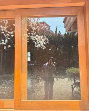 Hong Seung-bum Instagram - spring after all 😊