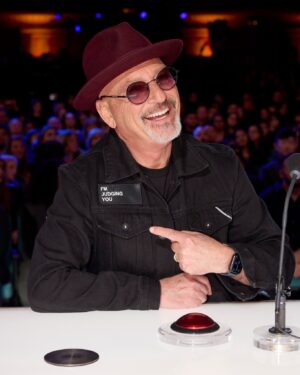 Howie Mandel Instagram - Tonight will be full of surprises! Catch an all-new #AGT at 8/7c on NBC.