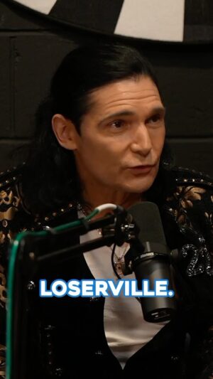 Howie Mandel Instagram - @cdogg22 hints at what to expect on the @loservilletour with @limpbizkit @n8noface @teamseshbones and @jodyhighroller