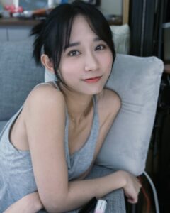 Hu En Ning Most Liked Photos and Posts