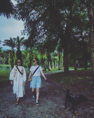 Huang Peijia Instagram - 🫶
長大的領悟是，
每一次相遇都得來不易，
每一段緣份都值得珍惜。
