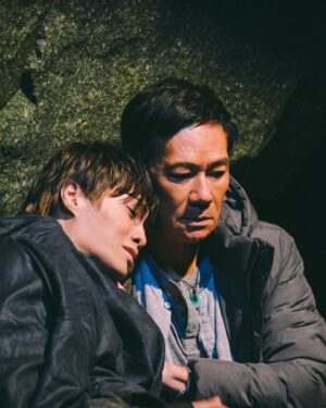 Hubert Wu Instagram - .
第一次出現在大銀幕
謝謝電影組所有的工作人員和台前幕後
謝謝 @eddiecheungofficial 輝哥的帶領和感染
謝謝 @cheyuenyuen1228 婉婉姐的隨和及包容
謝謝 @timpoon918 潘梓然導演的信任和教導
很好的一次經歷 
也希望你們喜歡
#一樣的天空