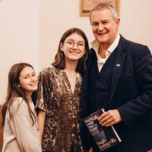 Hugh Bonneville Instagram - Thanks to Alex Clark and everyone who came to the @camlitfest event on Saturday, especially to Maya and Polina for bringing along these wonderful drawings of @paddingtonbear. Like him they found friendship in UK 🇬🇧🇺🇦

📷 @dasha_tenditna