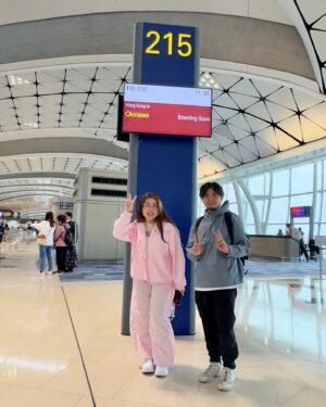 Hui Yin Instagram - 已到沖繩🇯🇵byebye 
希望釣到/見到鯨魚🐋

如果真係見到
本人願意減一半演出費 @viutv 

第三個禮拜-結局篇🐟🐠🐡🎏🍥🍣
《漁樂無窮》星期一至五晚 十點半📺

#viutv #漁樂無窮