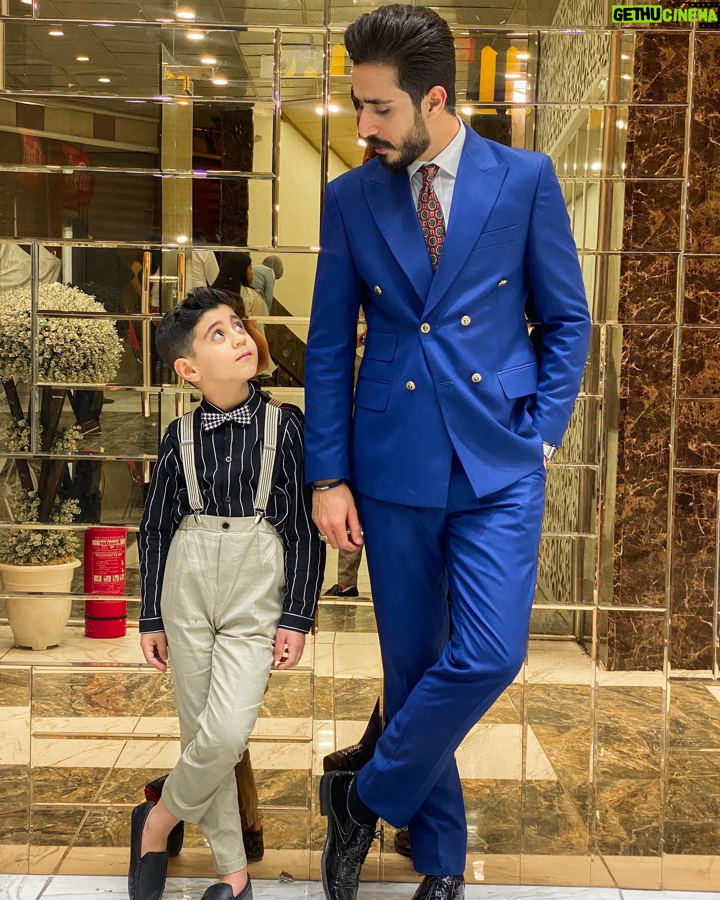 Hussein Hafez - 3.5K Likes - أل لعيبي 💙😄
شنو تحبون اكثر الرسمي لو الكاجوال 😉😎
#حسين_حافظ