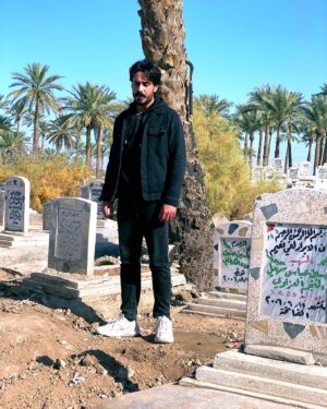 Hussein Hafez Instagram - اصعب يوم جان بالنسبة الي 💔 
#عاصم| #عسل_مسموم 
#حسين_حافظ 
@mbciraqtv 
@shahid.vod 
@awsstudiosofficial 
@awsalsharqi 
@fadi_salim_official