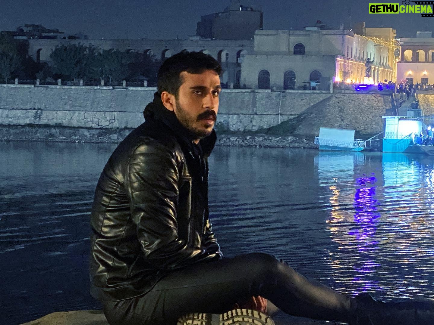 Hussein Hafez - 12.1K Likes - انتهت رحلة علاء ب #المتمرد
نهاية كل حاقد وغيور وضالم هي الضياع
شكرا لكل الناس الي حبو علاء وتابعو المتمرد
حب واحترام لكل كادر المتمرد على الجهود المحترمة لأنجاز عمل يليق بالمتلقي والجمهور
نلتقيكم بالأفضل دائماً
علاء يحبكم وحسين يحبكم اكثر ❤️
.
Thanks all ❤️
@mbciraqtv
@awsalsharqi
@osama_alsharqi
@salamarab21