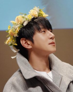Hwang Chi-yeul Instagram - 아 너무 재미있게 놀았다🥰 5시간이 한시간 같았어요👍 아이템 가득🥰 근데.. 앞으로 어떻할려구요 ㅋㅋㅋㅋㅋ #대단한팬님들 #팬자랑  #팬싸인회