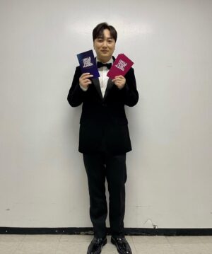 Hwang Je-sung Instagram - 초대해 주셔서 감사했어요^^

#써클차트뮤직어워드 
#황제성
#김호영
#이진호