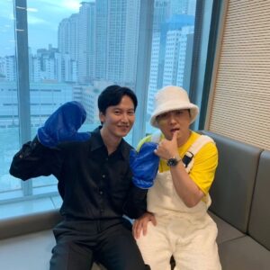 Hwang Je-sung Instagram - 깊은 산속 황제파워를 찾아주신 게스트 분들 감사합니다❤️❤️

#황제파워
#간헐적초대석
#황정민
#정우성
#김성균
#초아
#곽범
#권혁수
#김남길

그리고 앞으로 찾아오실 게스트분 미리 감사❤️