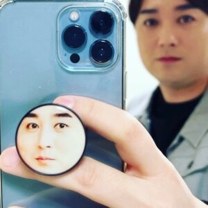 Hwang Je-sung Instagram - 행복하자 우리
#나와나