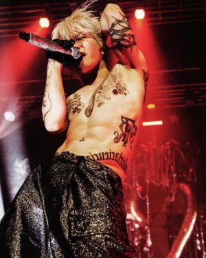 Hyde Instagram - Tokyo, Day 4. Not enough blood!!

#HYDE
#HYDELIVE2023
#声出し解禁
#ZeppHaneda