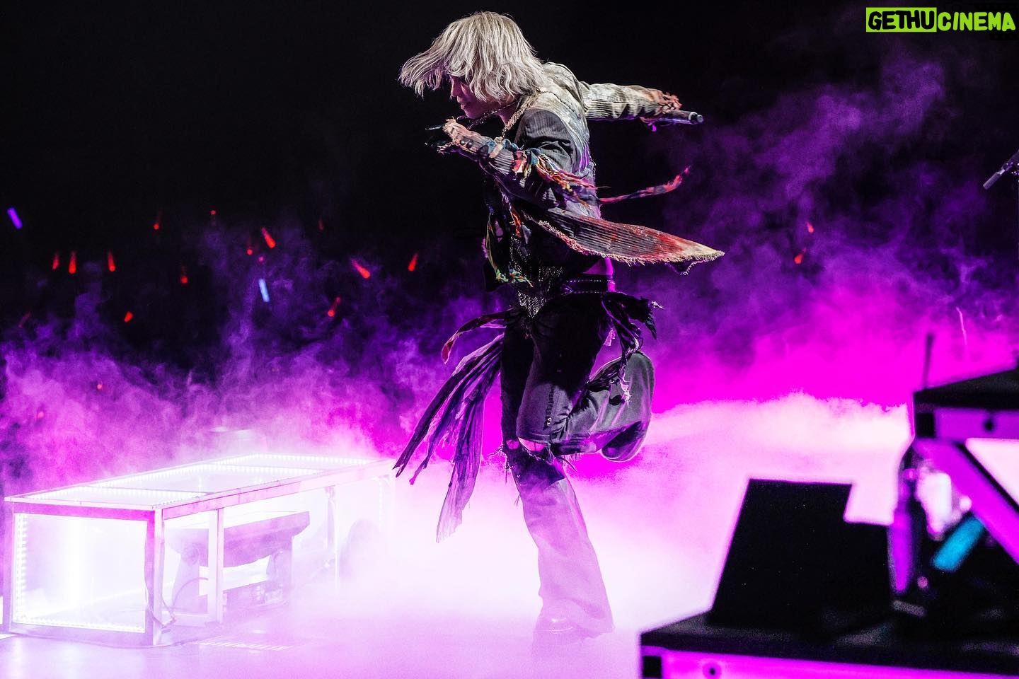 Hyde - 29.9K Likes - Even on typhoon-like days, I feel deeply moved at the end
#YOSHIKI
#HYDE
#SUGIZO
#MIYAVI
#TheLastRockstars
#有明アリーナ
@yoshikiofficial @sugizo_official @miyavi_ishihara @thelastrockstars