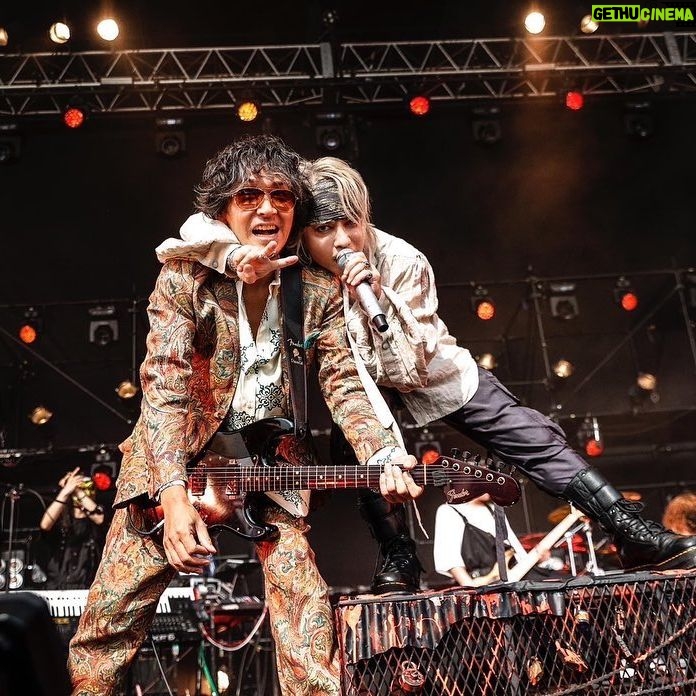 Hyde - 42.4K Likes - DEAD POP, you guys are insane♪
#HYDE
#DPF24
#SiM
#ken
#SHOWHATE