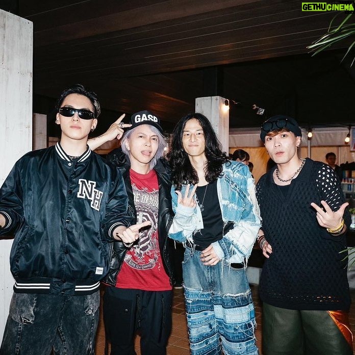 Hyde - 36.8K Likes - Thank you, METROCK Tokyo
#HYDE
#メトロック
#メトロック東京
#オーラル大トリ
#遊んでもらった
#拓也かっこいい
#コアこわい
#THEORALCIGARETTES
#NovelCore
#ContonCandy
@the_oral_cigarettes_official
@iamnovelcore
@contoncandy_official