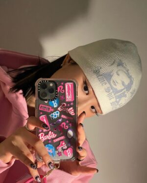 Hyowoo Instagram - #제품협찬 
두가지 맛
수상해
"'
"
'
@casetify_kr @casetify @barbie @casetify_colab #barbiexcasetify #barbie #casetify #케이스티파이 #바비인형