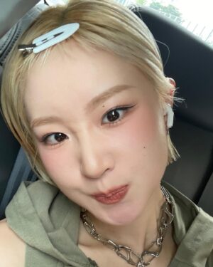 Hyowoo Instagram - 아 즐거워!!!! 🩵
,,,,,,',,,
@waterbomb_official 
@waterbomb_official 
@hook_dancekorea 
@hook_dancekorea