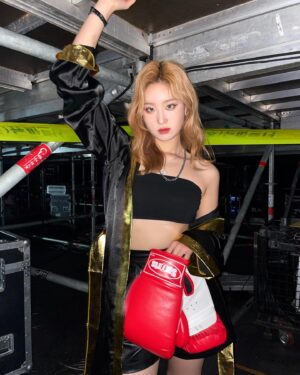 Hyowoo Instagram - _
원 투 원 투 칏 췻!!!! 🥊🤩

#hook #swf #streetwomanfighter